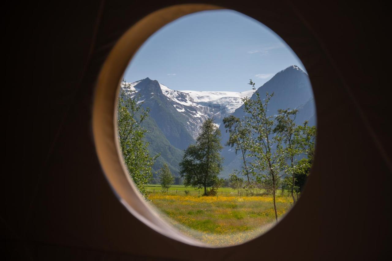 Olden Glamping - One With Nature Luxuszelt Stryn